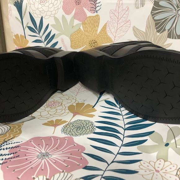 Men’s Dress Shoes - Picture 4 of 5